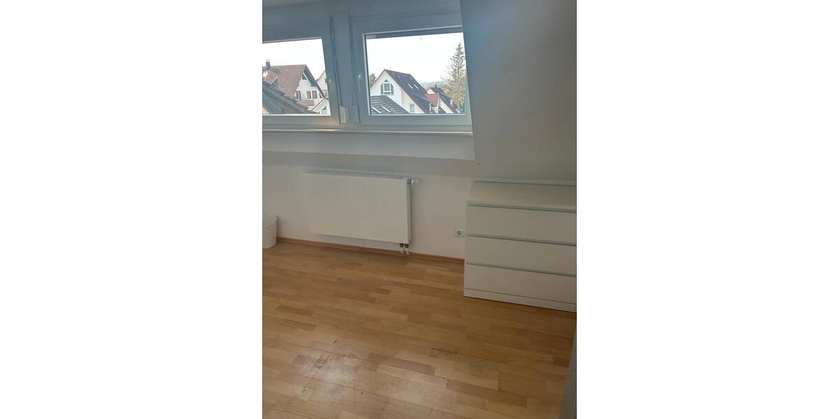 Dachgeschoßwohnung Stuttgart Fasanenhof-Ost - 2 Zimmer, 55 m&sup2;, 1.000&euro; | Angebot:26611941