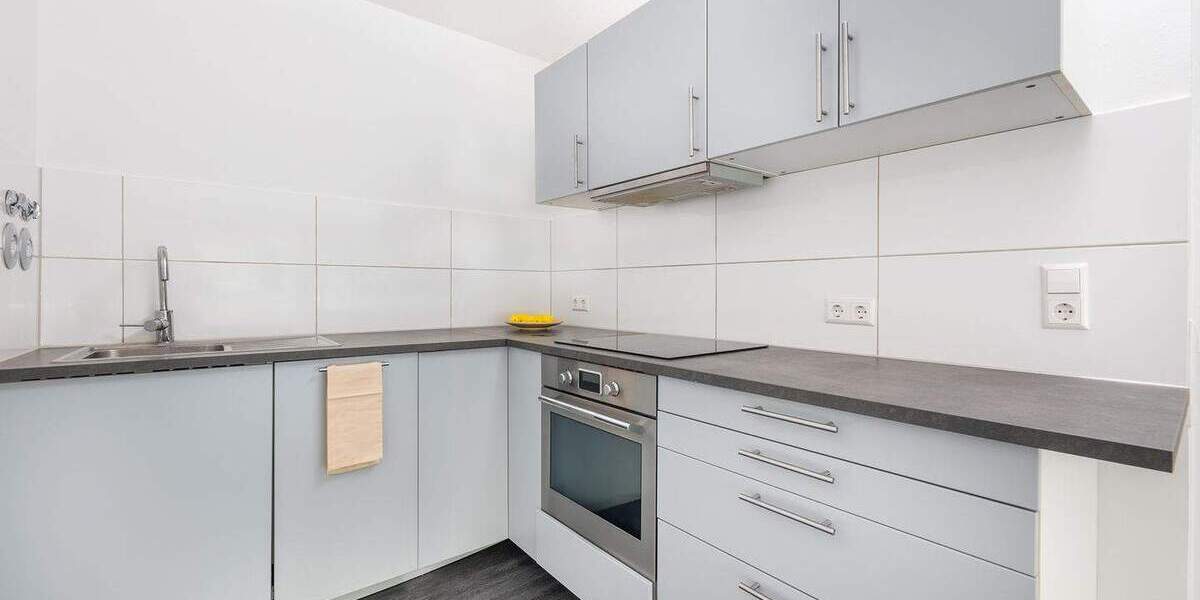 Helle 1,5-Zimmer-Wohnung mit Balkon und Stellplatz 1 zimmer