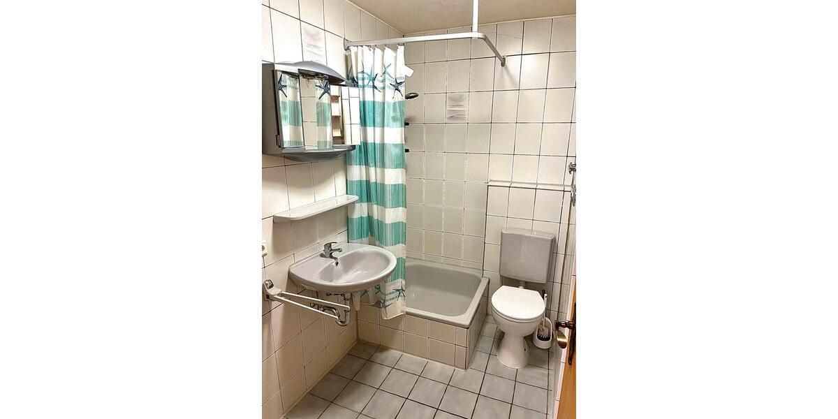 Dachgeschoßwohnung Nürtingen - 1 Zimmer, 24 m&sup2;, 90.000&euro; | Angebot:26803340