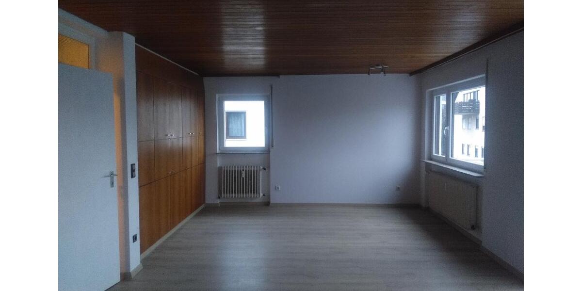 Etagenwohnung Nürtingen - 3 Zimmer, 75 m&sup2;, 900&euro; | Angebot:26342850