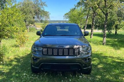 Jeep Grand Cherokee 178.900 km 15.400 &euro; Kirchentellinsfurt 72138