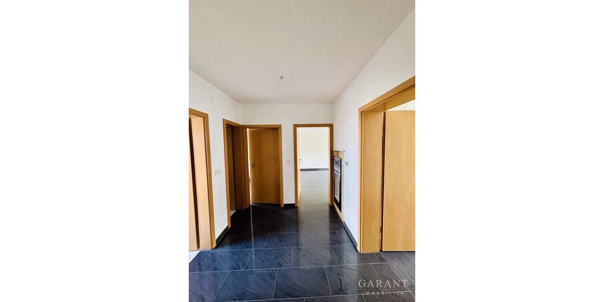 Freundliche 4 Zimmer-Wohnung mit Balkon steht zum Einzug bereit 4 zimmer