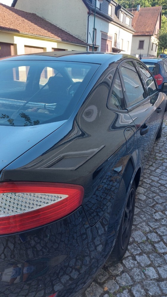 Ford Mondeo 180.000 km 4.900 € Mühlacker 75417