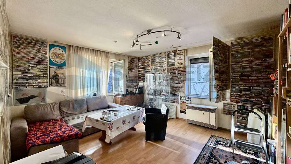 Einfamilienhaus Stuttgart Feuerbach - 8 Zimmer, 214 m&sup2;, 690.000&euro; | Angebot:25907232