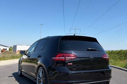 VW Golf 153.400 km 14.500 &euro; Freiberg am neckar 71691