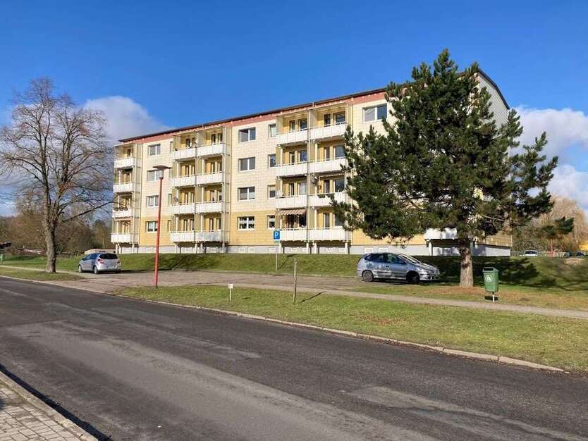 Wohnung zum Mieten in Tützpatz 285 € 49.13 m²