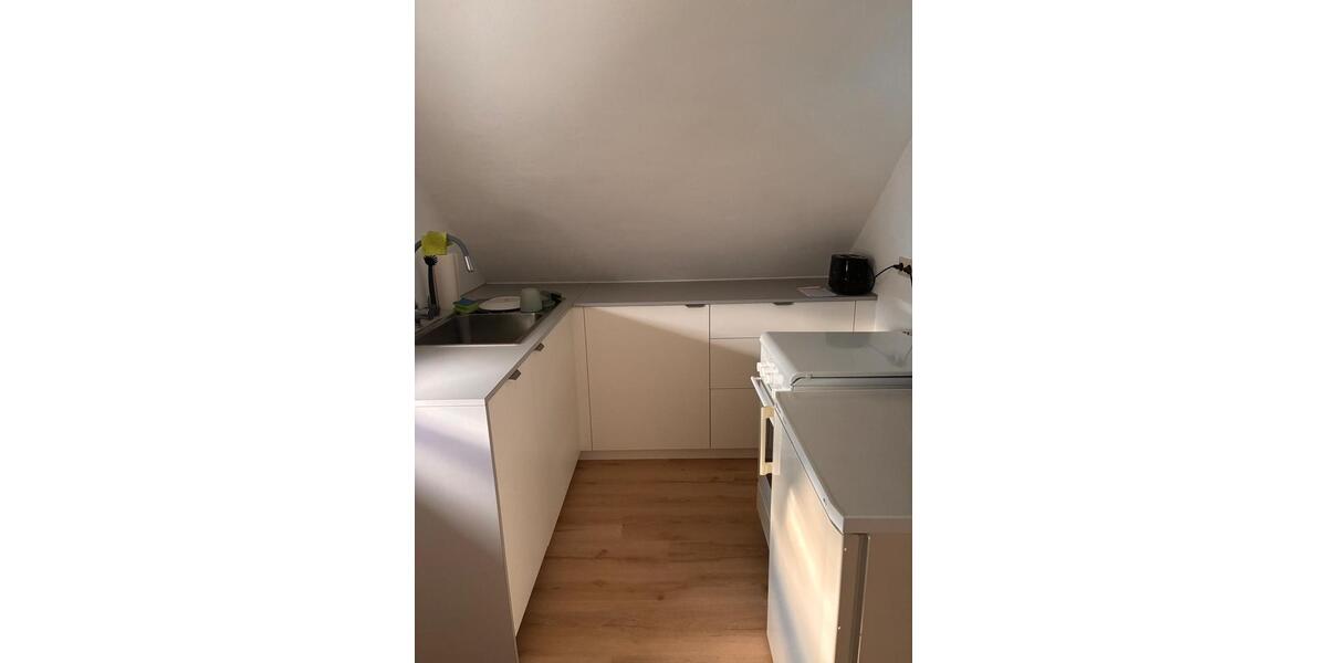 Dachgeschoßwohnung Stuttgart Vaihingen - 3 Zimmer, 47 m&sup2;, 900&euro; | Angebot:24804723