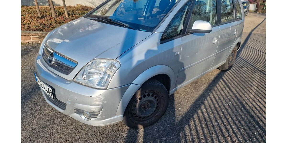 Opel Meriva 88.000 km 2.500 &euro; Weinstadt 71384