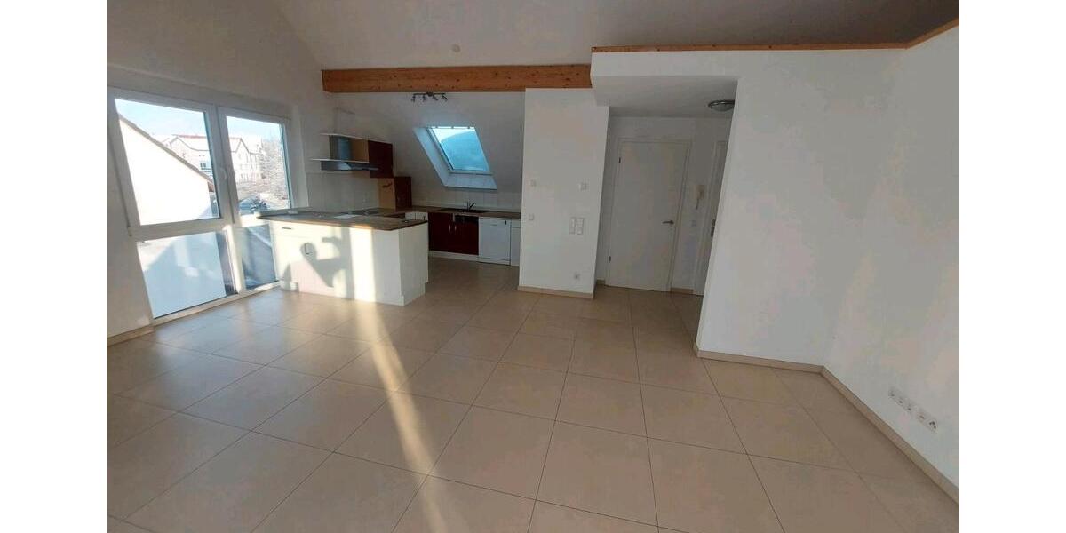 Dachgeschoßwohnung Ostfildern - 5 Zimmer, 130 m&sup2;, 1.650&euro; | Angebot:24605853