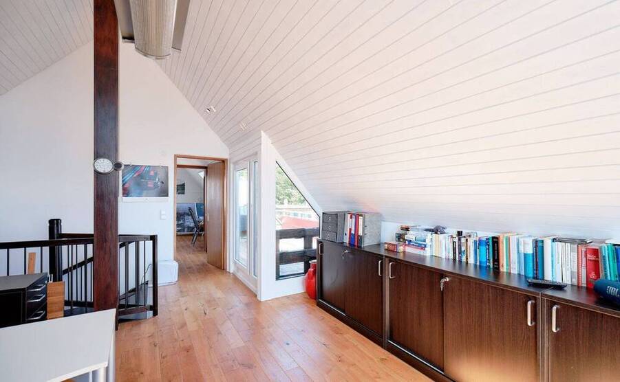 Charmante 5,5-Zimmer-DG-Maisonette in traumhafter Aussichtslage Sillenbuchs