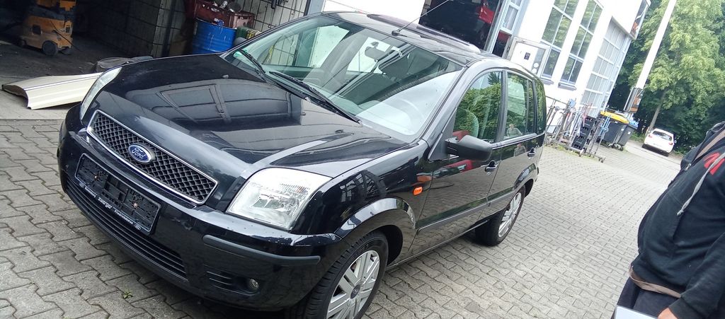 Ford Fusion 150.000 km 2.190 &euro; Esslingen 73734