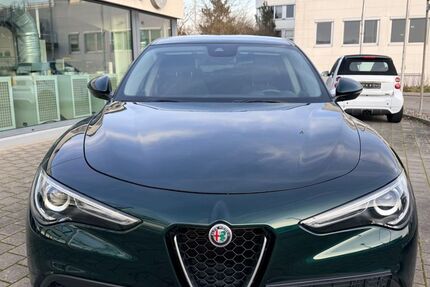 Alfa Romeo Stelvio 123.500 km 17.950 &euro; Pleidelsheim 74385