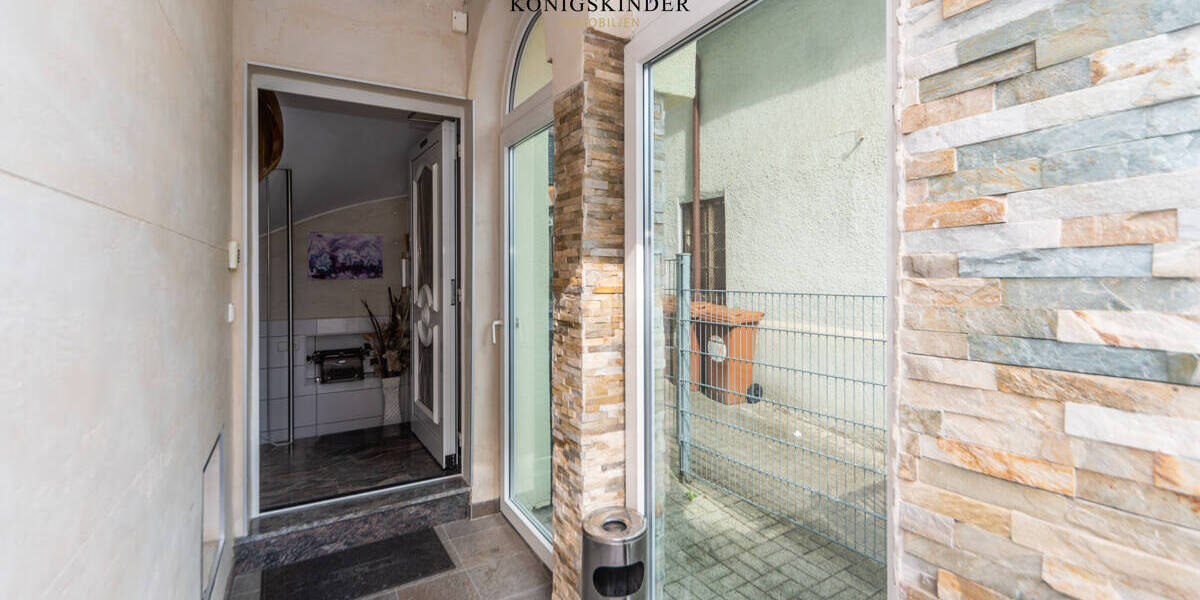 Mehrfamilienhaus, Wohnhaus Stuttgart / Zuffenhausen Zuffenhausen - 1 Zimmer, 330 m&sup2;, 1.299.000&euro; | Angebot:24113045