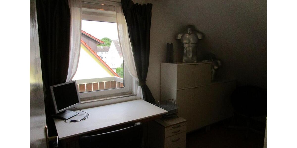 Dachgeschoßwohnung Ludwigsburg Eglosheim - 3 Zimmer, 71 m&sup2;, 1.400&euro; | Angebot:26577710