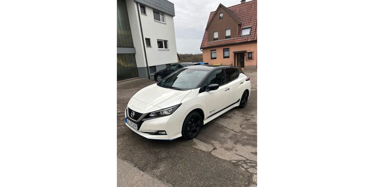 Nissan Leaf 49.005 km 19.500 € Ludwigsburg 71642
