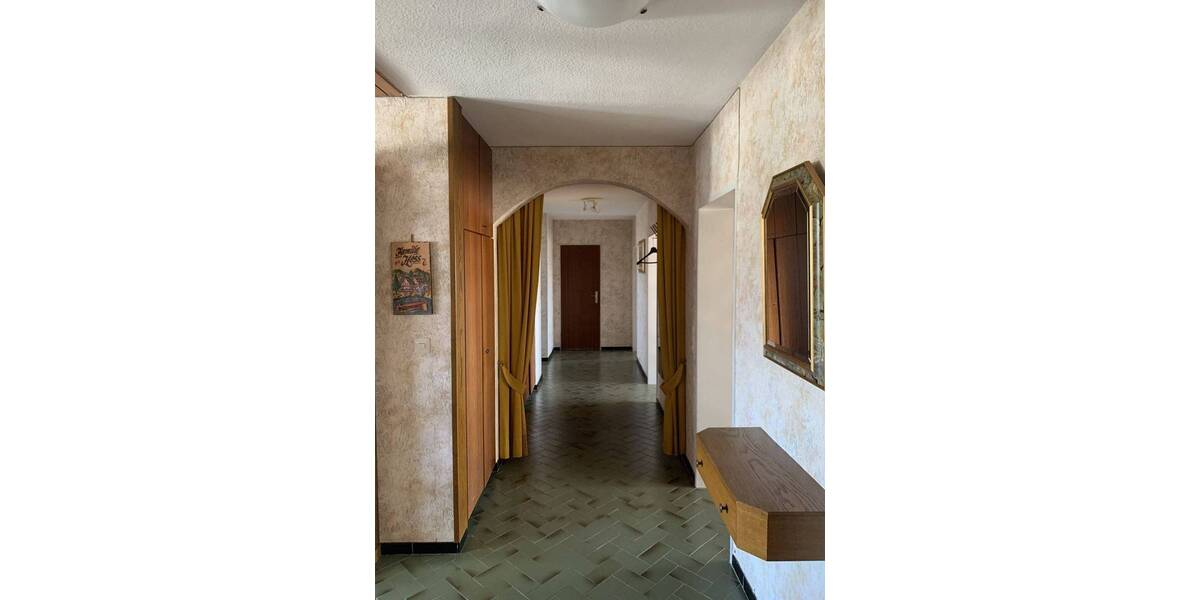 Etagenwohnung Schönaich - 4 Zimmer, 132 m&sup2;, 1.350&euro; | Angebot:26826641