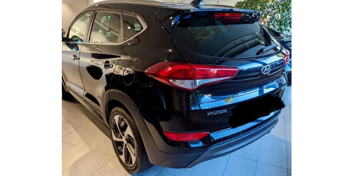 Hyundai TUCSON 102.000 km 15.700 &euro; Vaihingen an der Enz 71665