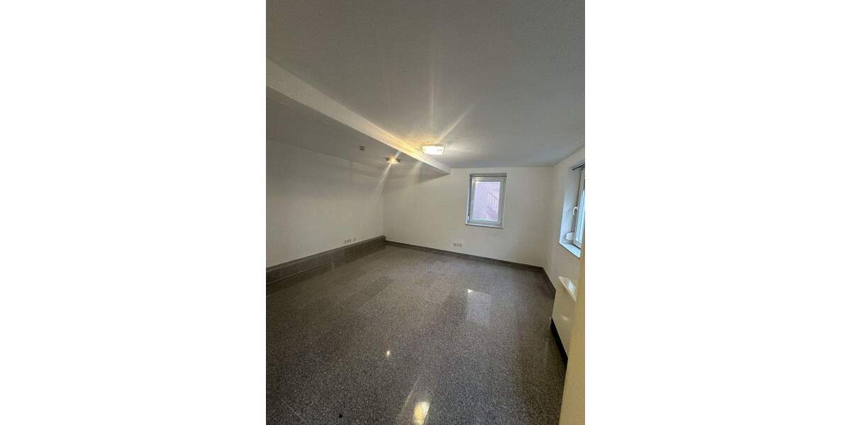 Doppelhaushälfte Stuttgart Vaihingen - 5 Zimmer, 128 m&sup2;, 1.750&euro; | Angebot:25168204