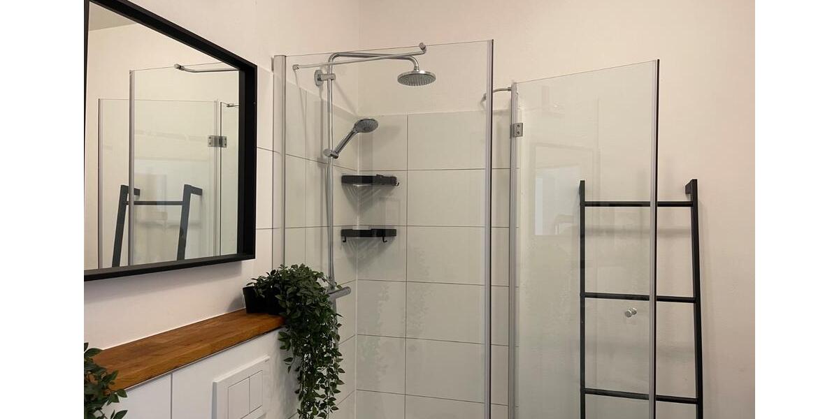 Zentral wohnen in der Hasenbergstr mit EBKStellplatz (3 Zimmer) 3 zimmer