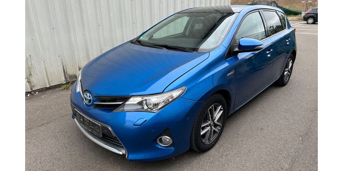 Toyota Auris 125.000 km 8.990 &euro; Böblingen 71034