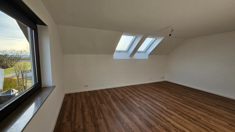Dachgeschoßwohnung Stuttgart Birkach - 4 Zimmer, 123 m&sup2;, 1.600&euro; | Angebot:24840678