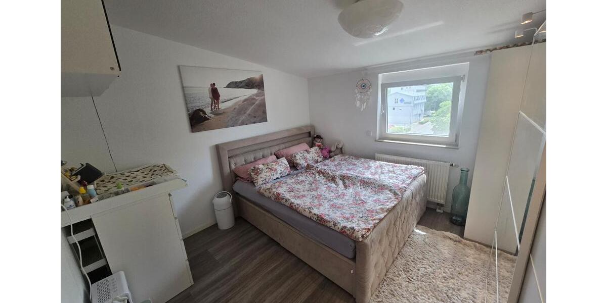 Dachgeschoßwohnung Waiblingen - 2.5 Zimmer, 55 m&sup2;, 245.000&euro; | Angebot:26804415