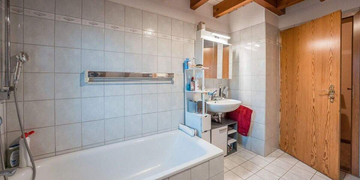 Etagenwohnung Leutenbach-Heidenhof Weiler zum Stein - 4 Zimmer, 79 m&sup2;, 269.000&euro; | Angebot:24558012