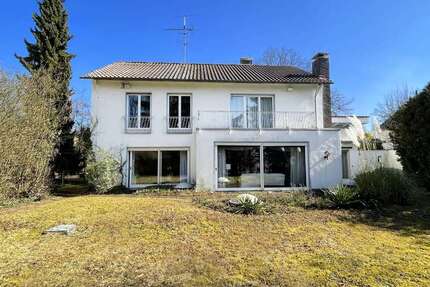 Haus zum Kaufen in Stuttgart 1.090.000 € 173 m² 7 zimmer