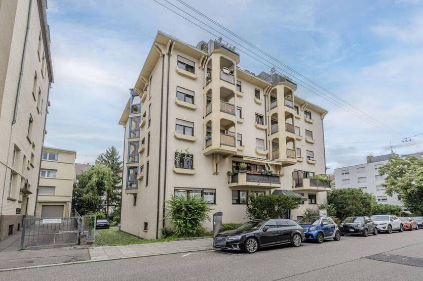 Urbanes Wohnen mit Balkon, Aufzug und TG-Stellplatz in Stuttgart-West