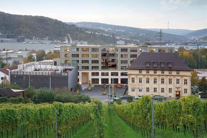 Büro in Stuttgart 1.399 € 70 m²