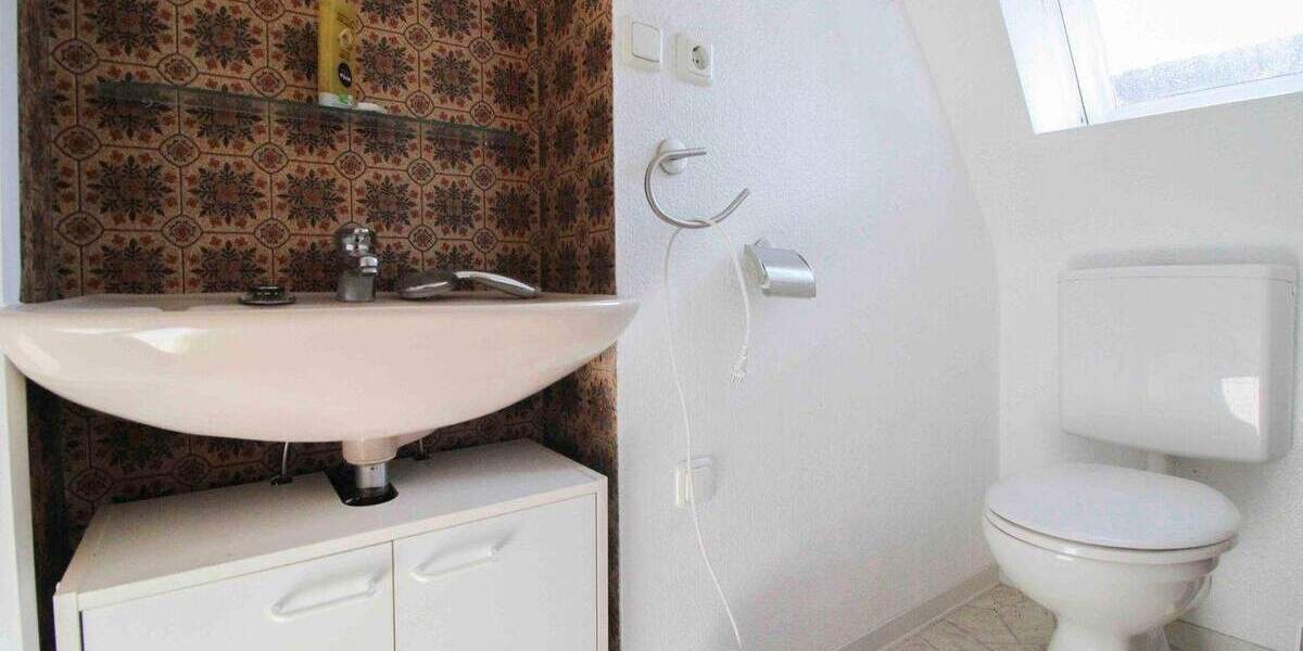 Mehrfamilienhaus, Wohnhaus Stuttgart Heumaden - 9 Zimmer, 398.000&euro; | Angebot:25217117