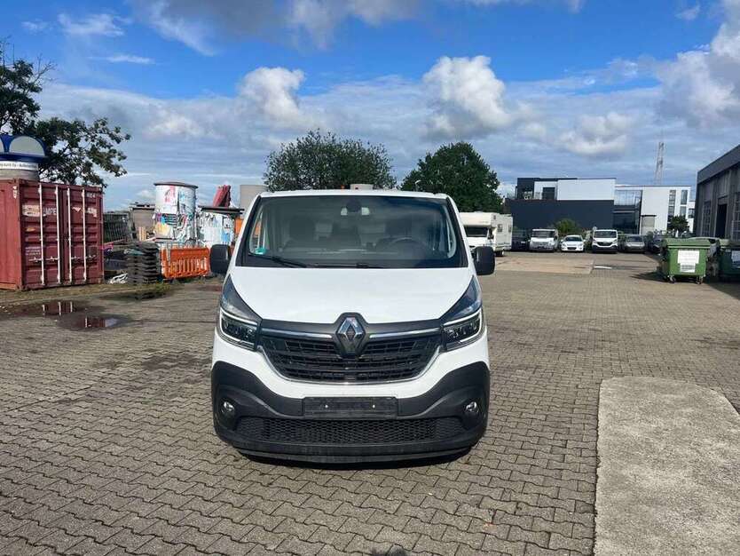 Renault Trafic 83.053 km 15.900 € Waiblingen Neustadt 71336