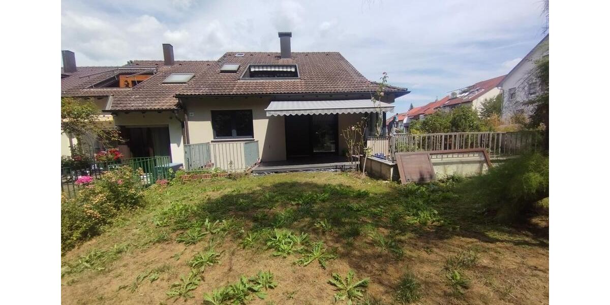 Dachgeschoßwohnung Stuttgart Mühlhausen - 2.5 Zimmer, 925&euro; | Angebot:23670752