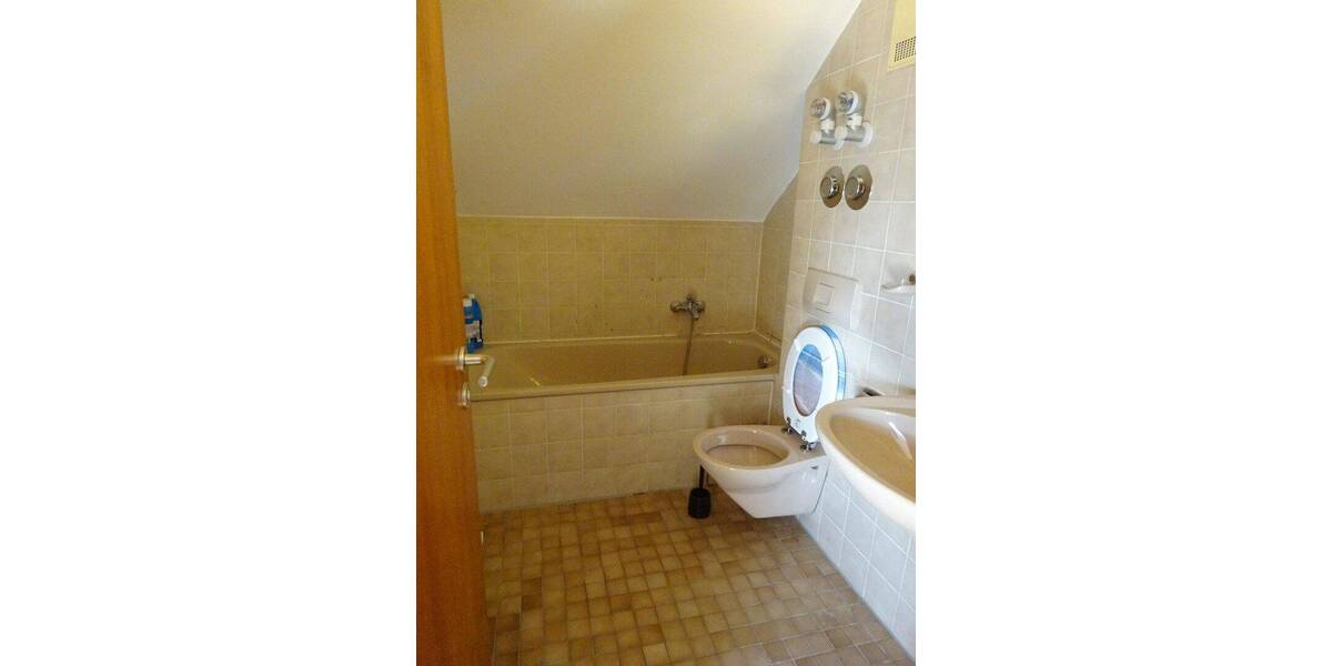 Etagenwohnung Kornwestheim - 1 Zimmer, 35 m&sup2;, 490&euro; | Angebot:26879435