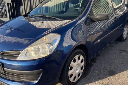 Renault Clio 225.500 km 1.100 &euro; Asperg / Stuttgart 71679