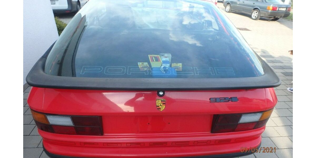 Porsche 924 71.761 km 11.499 &euro; Vaihingen/Enz 71665