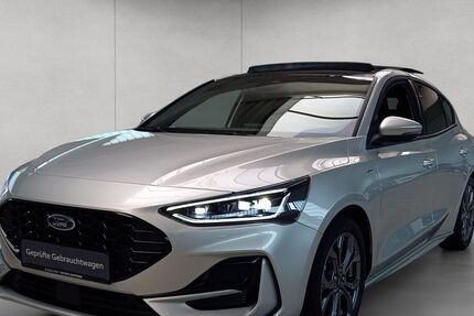 Ford Focus 11.800 km 24.450 € Stuttgart 70469