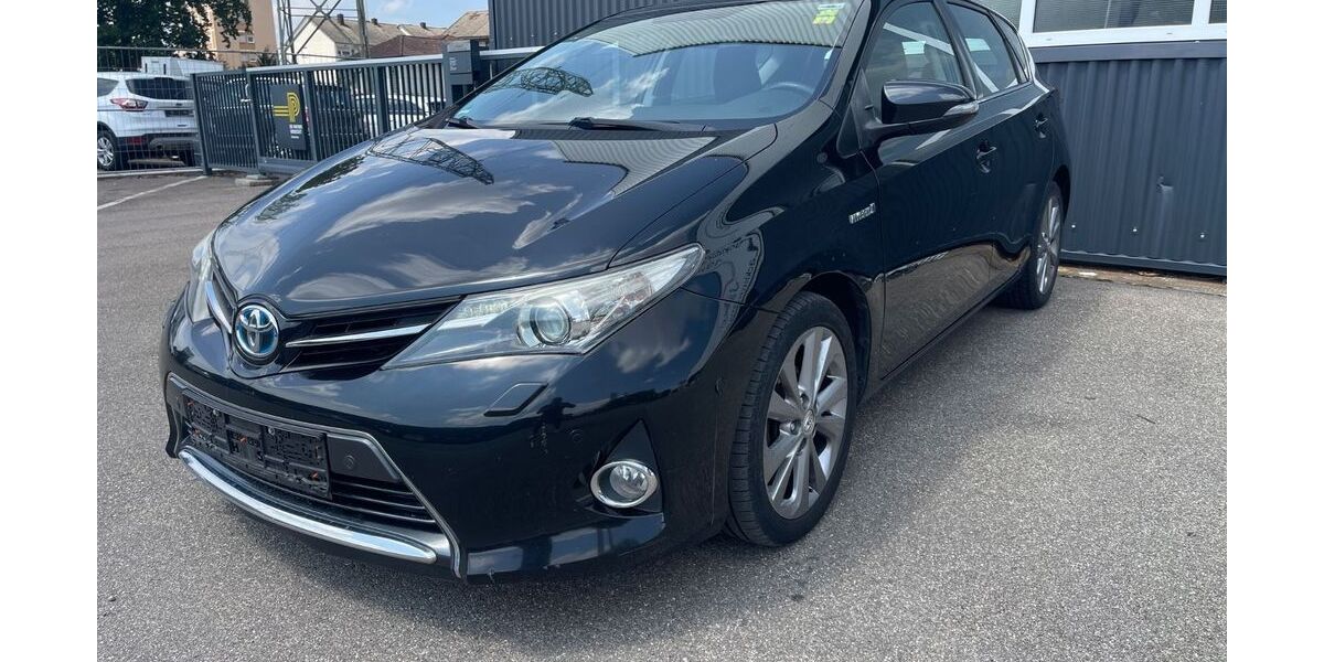 Toyota Auris 164.000 km 7.990 &euro; Asperg / Stuttgart 71679
