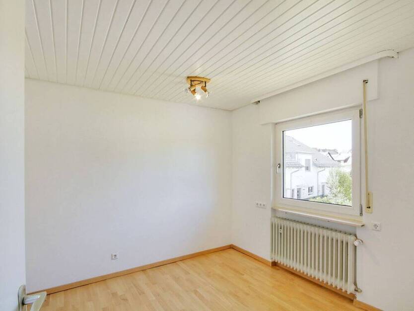 Ihr neues Familiendomizil am Feldrand: Ein Zuhause mit viel Potenzial