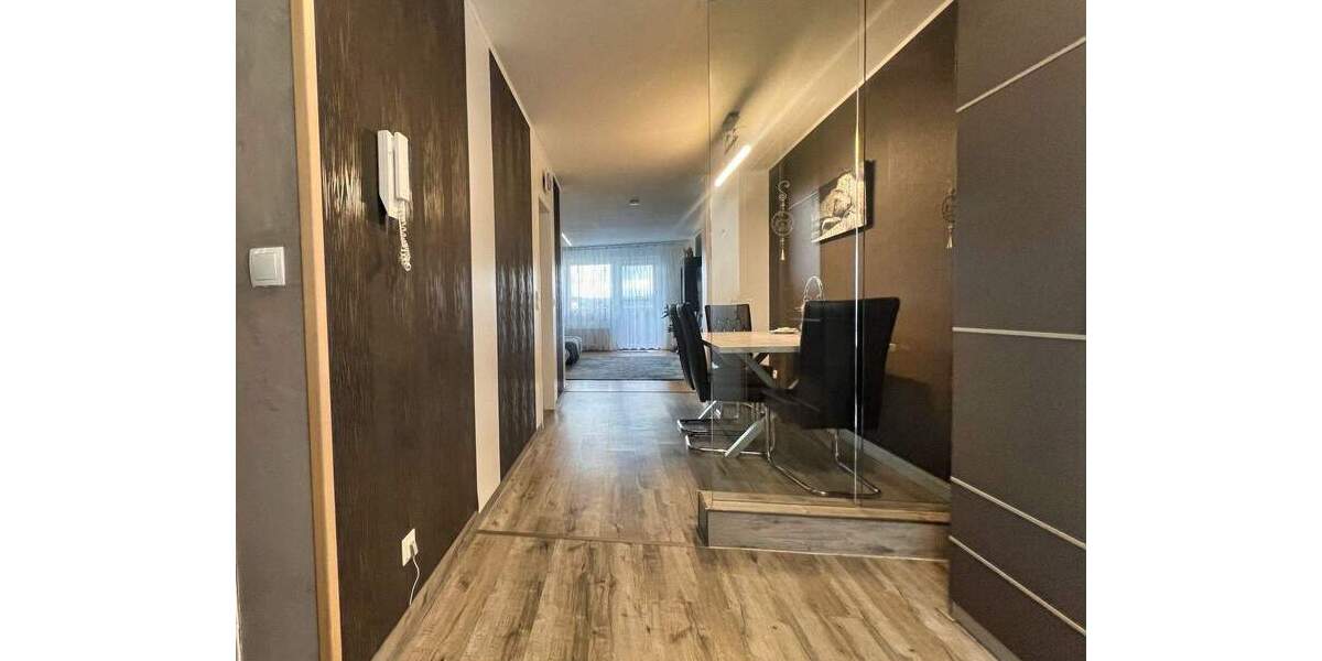 Etagenwohnung Nürtingen - 3 Zimmer, 81 m&sup2;, 305.000&euro; | Angebot:26930726