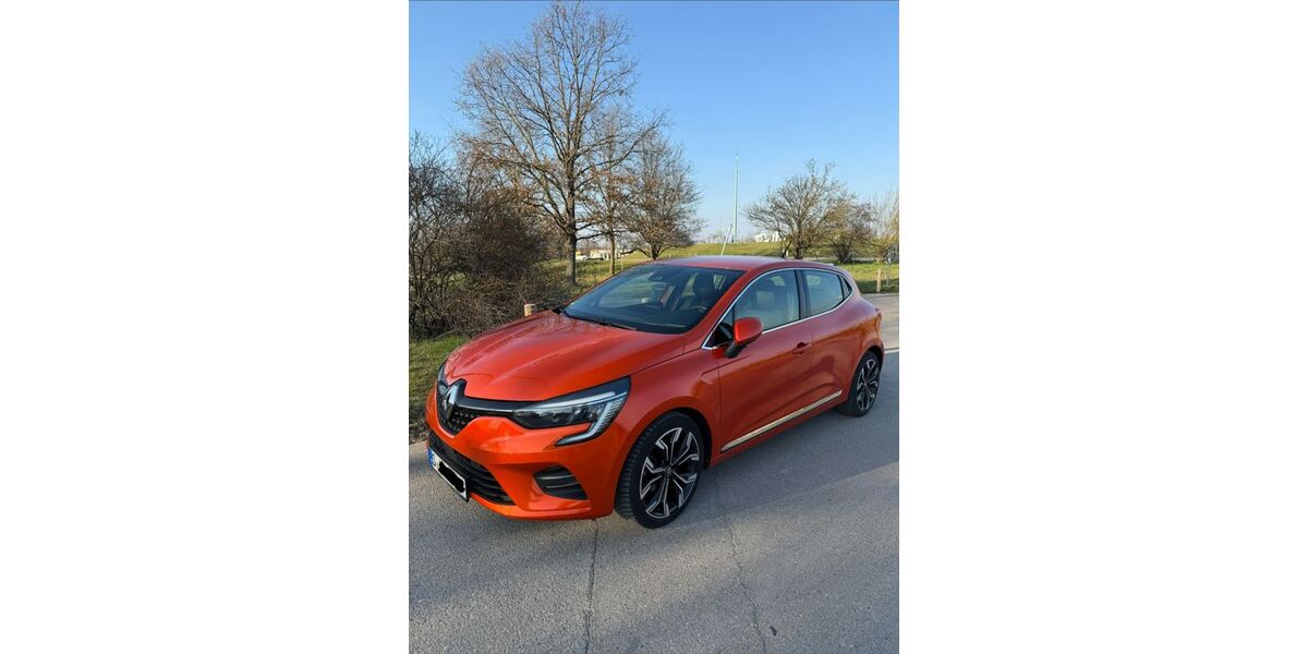 Renault Clio 69.000 km 12.900 &euro; Stuttgart 70435