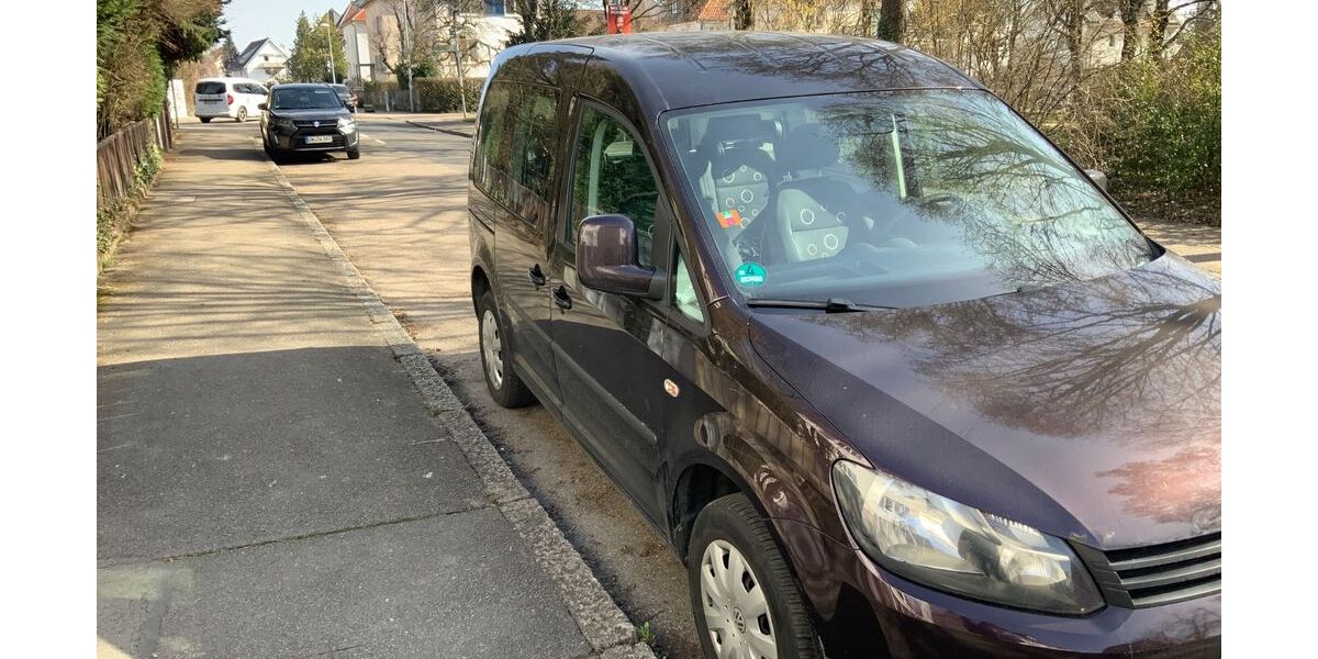 VW Caddy 208.000 km 4.900 &euro; Stuttgart 70619