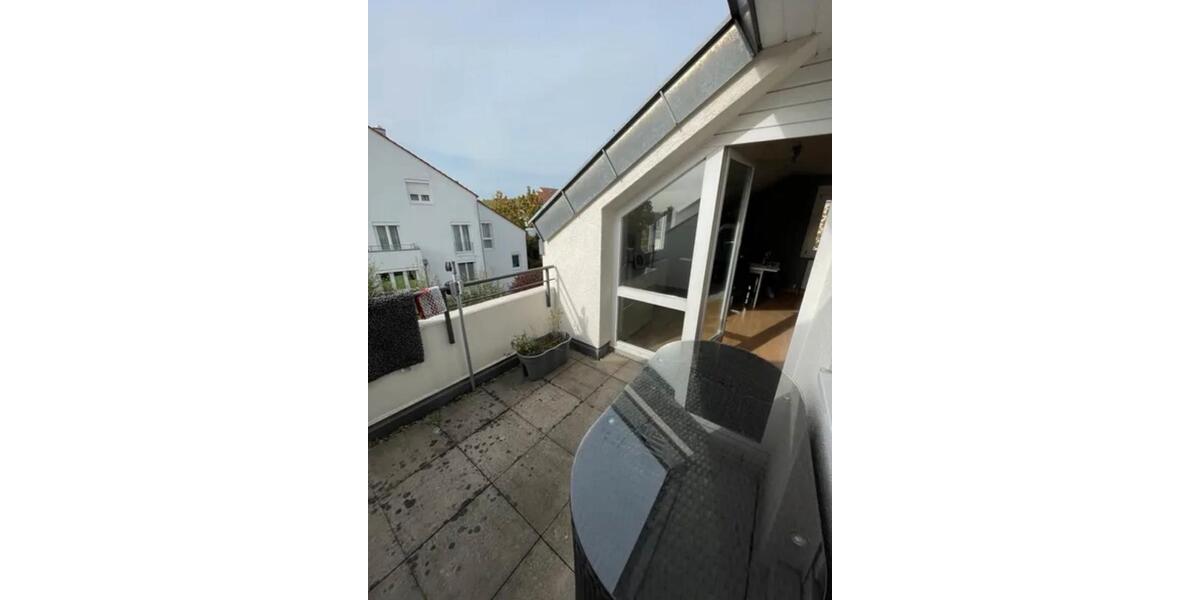 Dachgeschoßwohnung Ludwigsburg Oßweil - 2 Zimmer, 59 m&sup2;, 990&euro; | Angebot:25272114