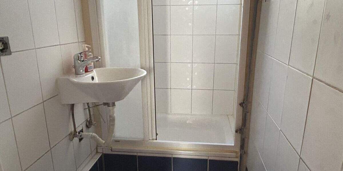 Etagenwohnung Stuttgart Süd - 3 Zimmer, 44 m&sup2;, 140.000&euro; | Angebot:25385291