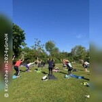 Yoga am Parksee mit Gerda