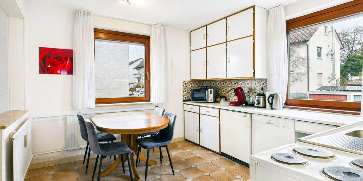 Das perfekte Duo: Zweifamilienhaus mit eigener Werkstatt & flexiblen Wohnmöglichkeiten 6 zimmer