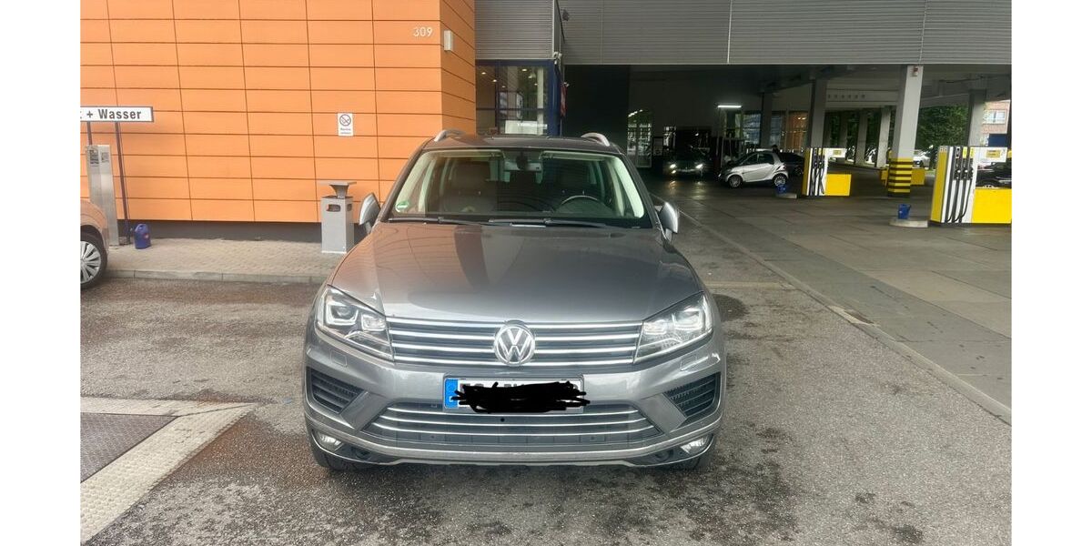 VW Touareg 230.000 km 16.000 € Stuttgart 70182