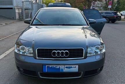 Audi A4 140.000 km 2.500 &euro; Böblingen 71034