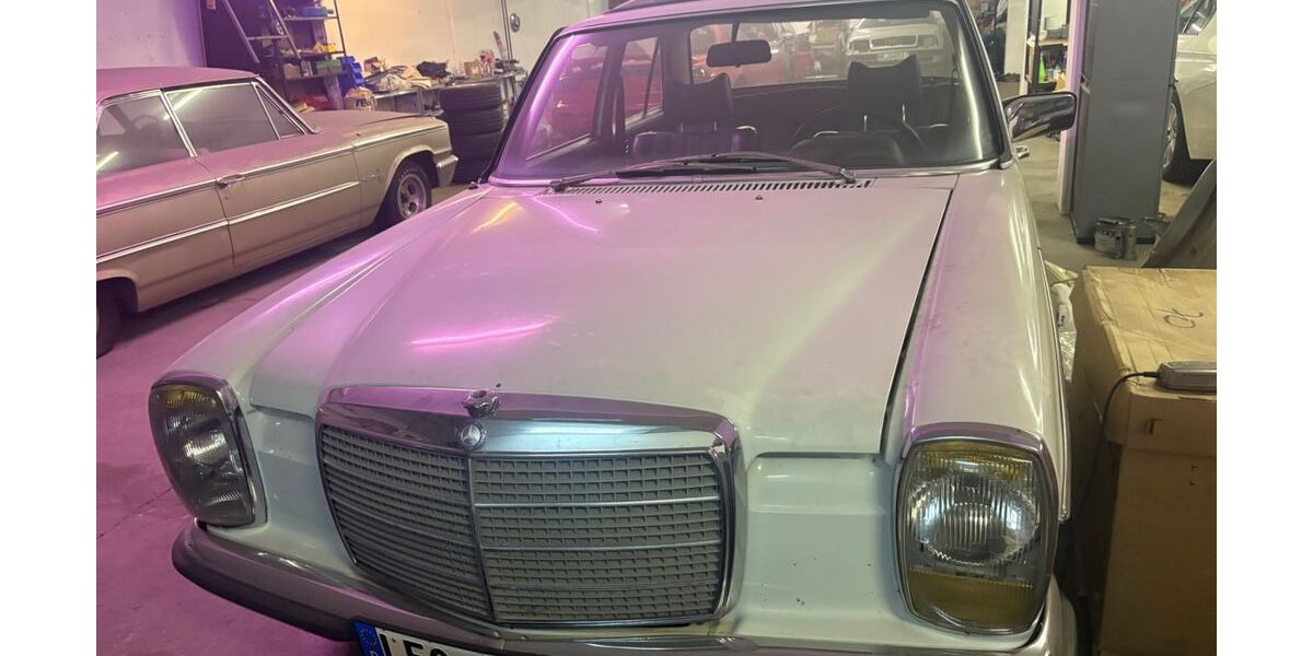 Mercedes-Benz 200 74.500 km 6.900 € Renningen 71272