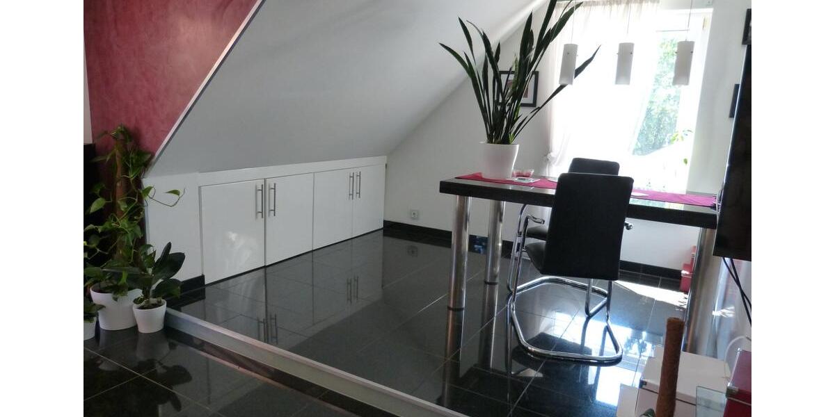 Maisonettenwohnung Freiberg am Neckar - 3.5 Zimmer, 107 m&sup2;, 569.000&euro; | Angebot:26944530
